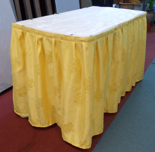 What are some different types of table skirting?